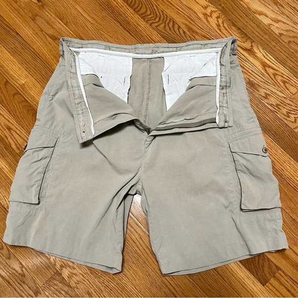 ✅Paradise Coves Men's 100% Silk Light Tan Pleated Cargo Shorts - Size 42 - VGUC - Picture 5 of 9